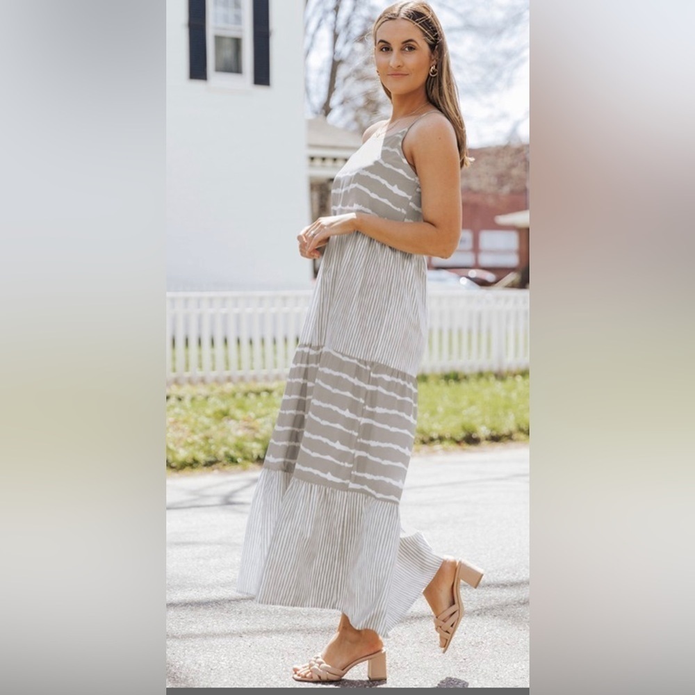 Boho Heather Gray n White Maxi Dress - Picture 2 of 6